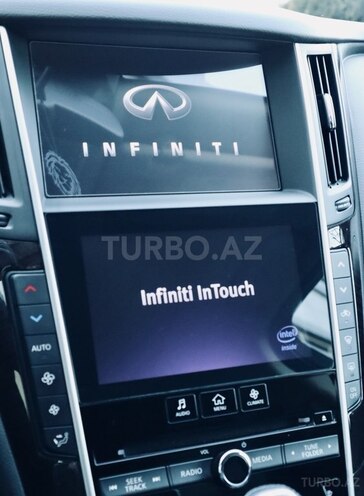 Infiniti Q50-12