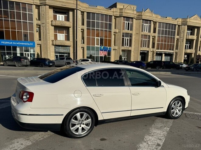 Volkswagen Passat 2005, 220,345 km - 2.0 л - Bakı