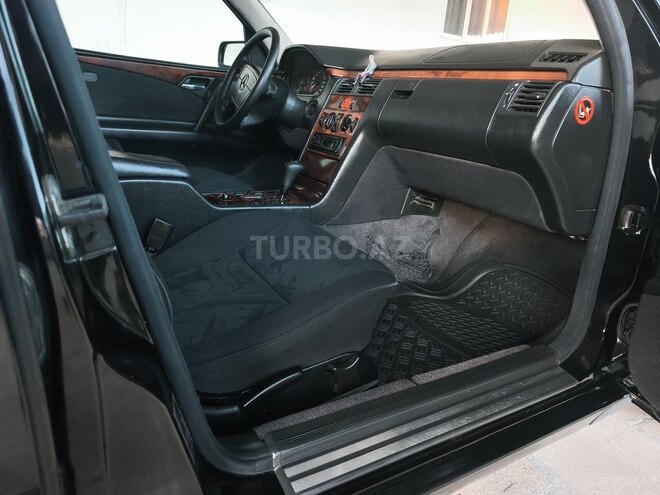 Mercedes E 240 1998, 400,000 km - 2.4 l - Hacıqabul