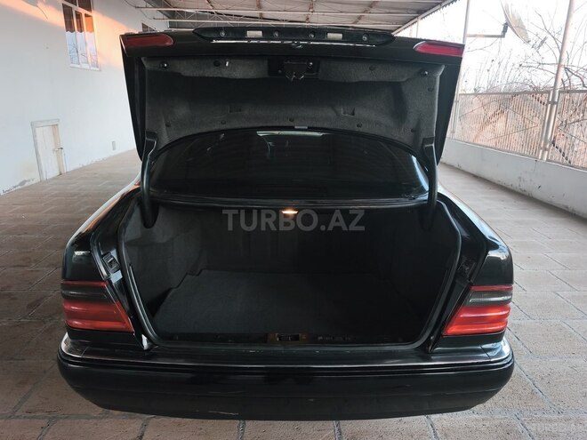 Mercedes E 240 1998, 400,000 km - 2.4 l - Hacıqabul