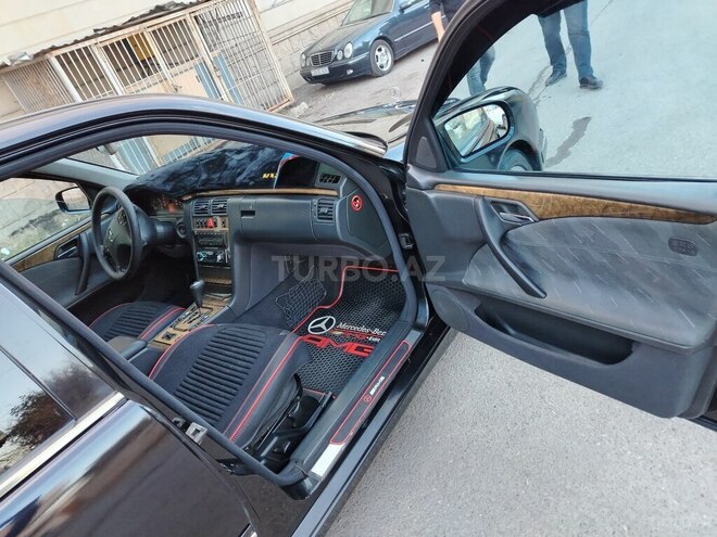 Mercedes E 240 1999, 345,689 km - 2.4 л - Gəncə