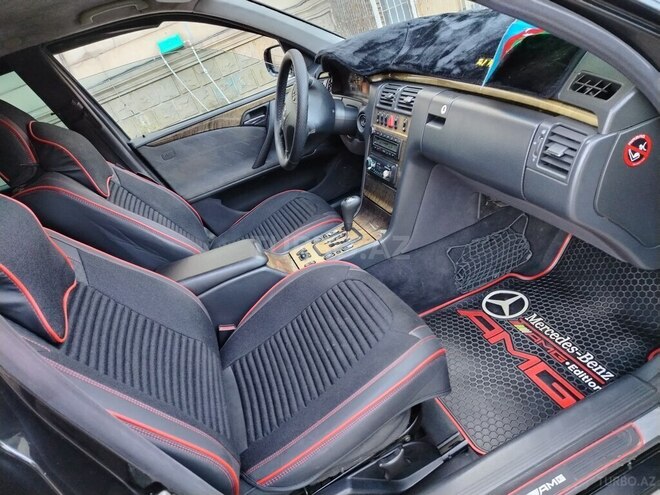 Mercedes E 240 1999, 345,689 km - 2.4 л - Gəncə