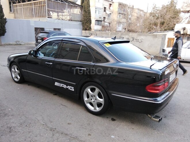 Mercedes E 240 1999, 345,689 km - 2.4 л - Gəncə