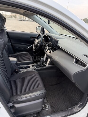 Toyota Corolla Cross 2025, 18,200 km - 2.0 l - Bakı