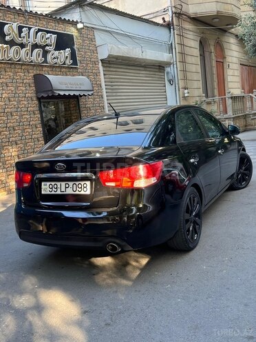 Kia Cerato-5