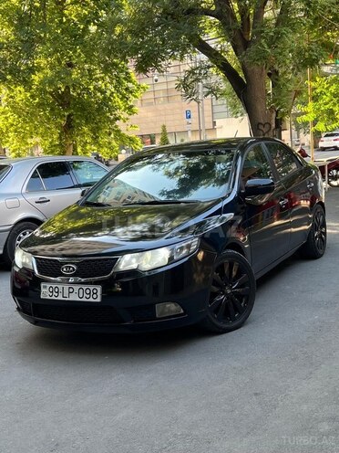 Kia Cerato-8