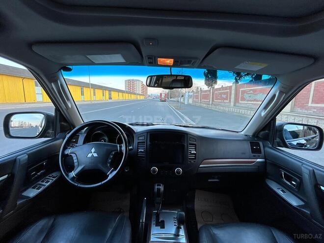 Mitsubishi Pajero 2008, 68,246 km - 3.0 л - Gəncə