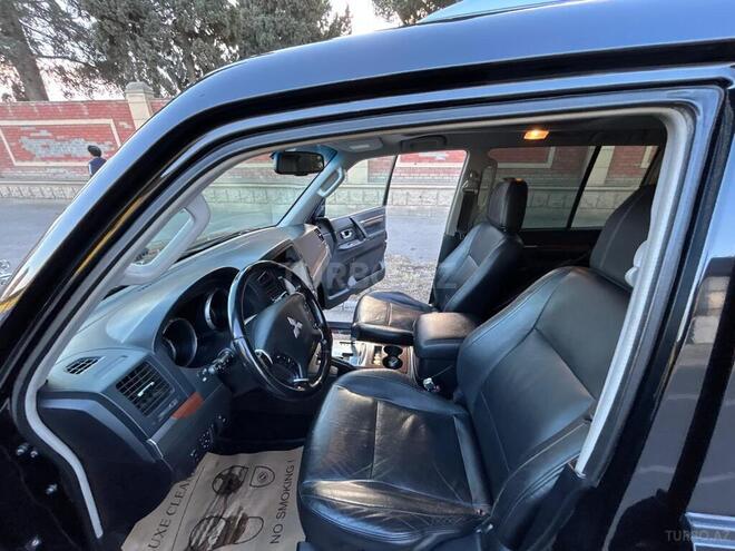 Mitsubishi Pajero 2008, 68,246 km - 3.0 л - Gəncə