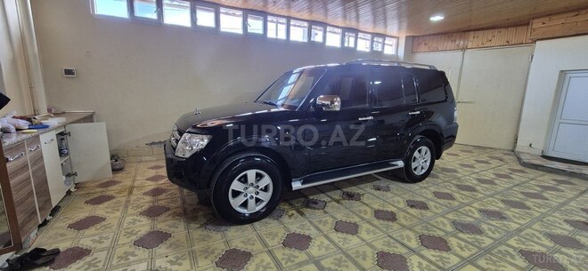 Mitsubishi Pajero 2008, 68,246 km - 3.0 л - Gəncə