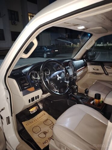 Mitsubishi Pajero 2007, 358,265 km - 3.0 l - Xırdalan