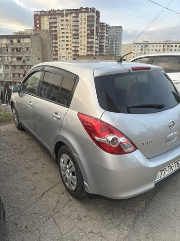 Nissan Tiida 2011, 80,300 km - 1.6 l - Bakı