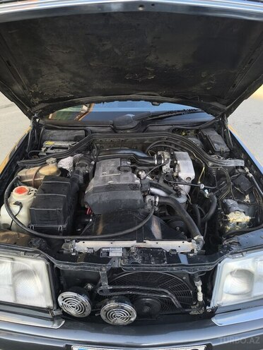 Mercedes E 220 1993, 502,000 km - 2.2 l - Bakı
