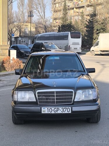Mercedes E 220 1993, 502,000 km - 2.2 l - Bakı