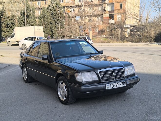 Mercedes E 220 1993, 502,000 km - 2.2 l - Bakı