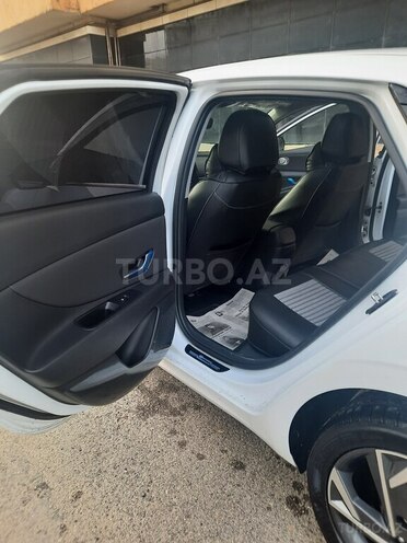 Hyundai Elantra 2024, 23,000 km - 1.6 л - Bakı