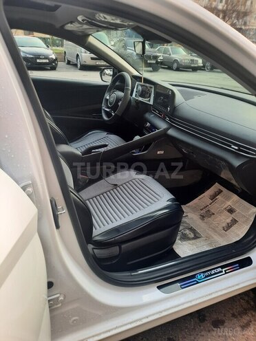 Hyundai Elantra 2024, 23,000 km - 1.6 л - Bakı