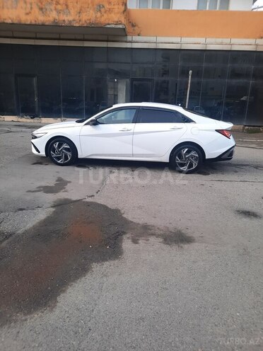 Hyundai Elantra 2024, 23,000 km - 1.6 л - Bakı