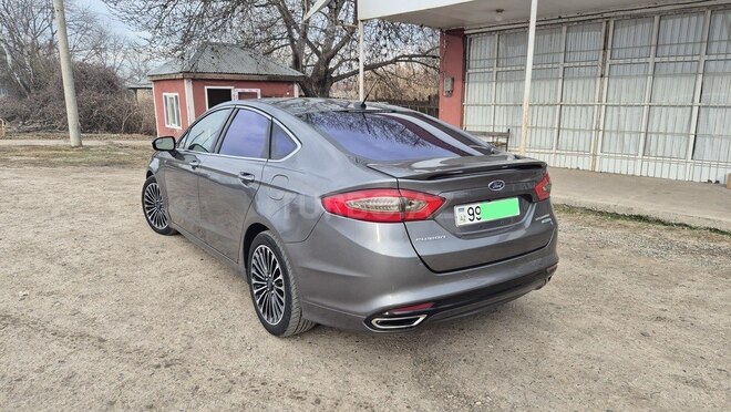 Ford Fusion (North America) 2014, 296,578 km - 2.0 l - Sabirabad