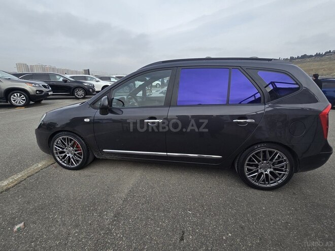 Kia Carens 2006, 300,000 km - 2.0 l - Bakı