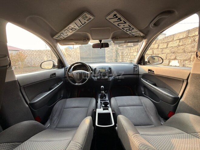 Hyundai i30 2010, 268,257 km - 1.6 л - Bakı
