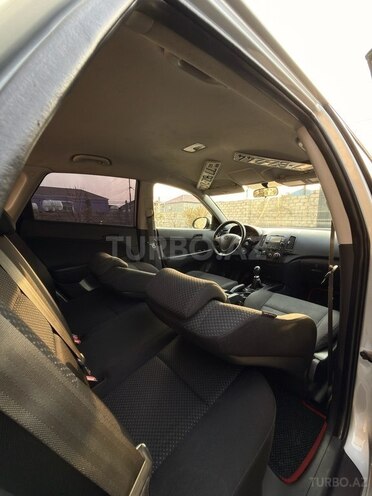 Hyundai i30 2010, 268,257 km - 1.6 л - Bakı