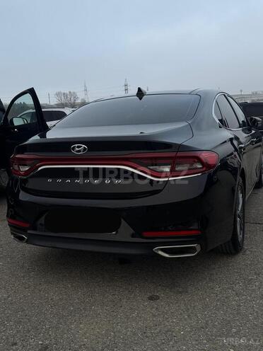 Hyundai Grandeur 2017, 180,000 km - 2.2 л - Bakı