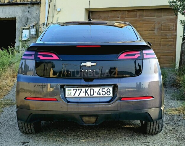 Chevrolet Volt-5