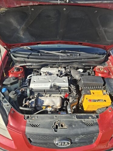 Kia Rio-10