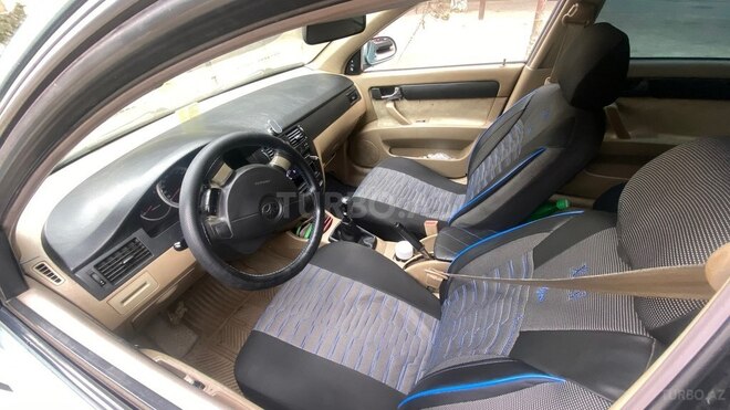 Chevrolet Lacetti-4