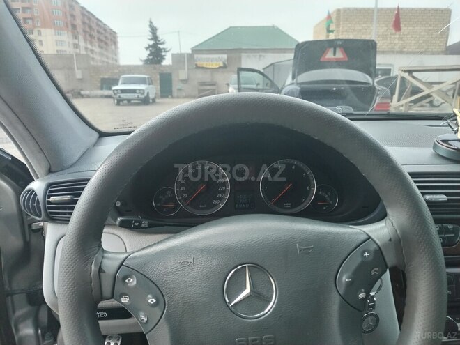 Mercedes C 240 2004, 232,149 km - 2.6 л - Sumqayıt