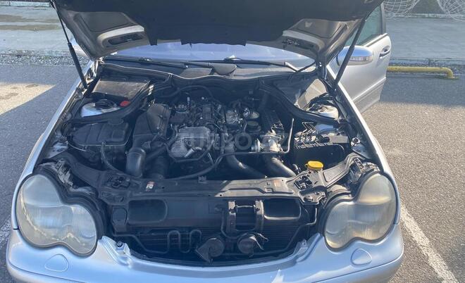 Mercedes C 200 2001, 393,452 km - 2.2 л - Bakı