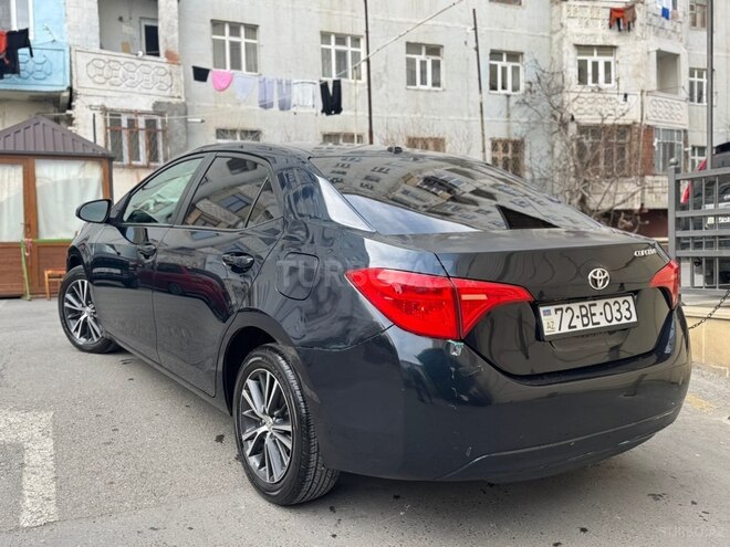 Toyota Corolla 2017, 82,000 km - 1.5 l - Bakı