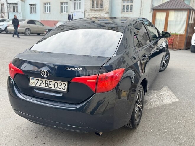 Toyota Corolla 2017, 82,000 km - 1.5 l - Bakı