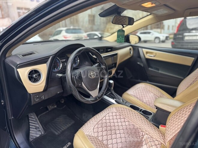 Toyota Corolla 2017, 82,000 km - 1.5 l - Bakı