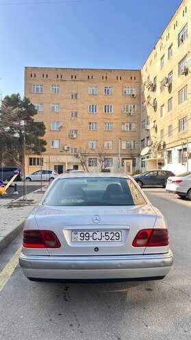 Mercedes E 220 1998, 665,000 km - 2.2 l - Bakı