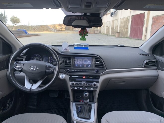 Hyundai Elantra 2019, 128,000 km - 2.0 л - Bakı