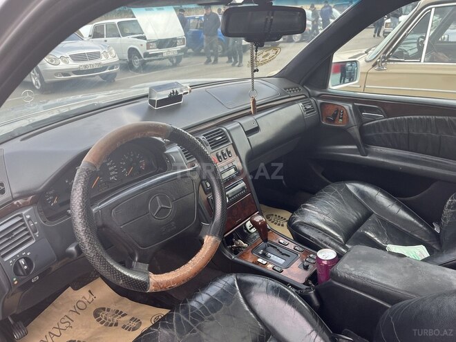 Mercedes E 230 1995, 407,242 km - 2.3 l - Sumqayıt
