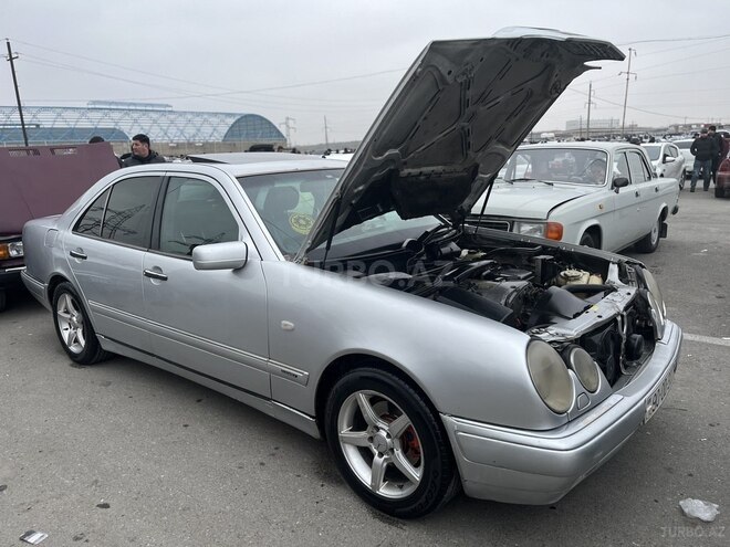 Mercedes E 230 1995, 407,242 km - 2.3 l - Sumqayıt