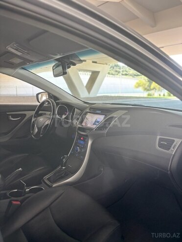 Hyundai Avante 2015, 240,000 km - 1.6 l - Bakı
