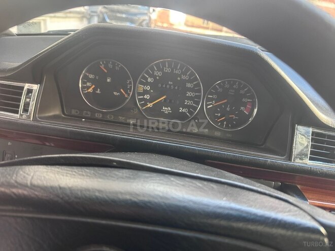Mercedes E 200 1994, 646,542 km - 2.0 l - Bakı