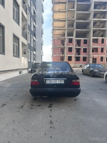 Mercedes E 200 1994, 646,542 km - 2.0 l - Bakı