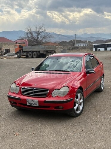 Mercedes C 230 2003, 250,000 km - 1.8 l - Qazax