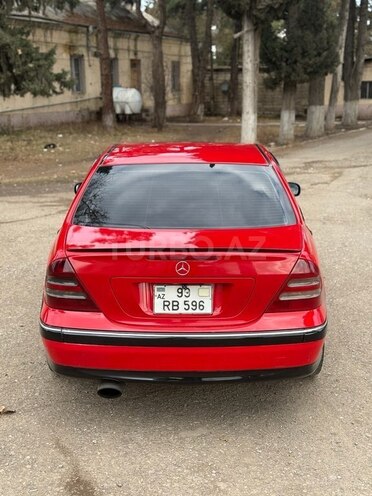Mercedes C 230 2003, 250,000 km - 1.8 l - Qazax