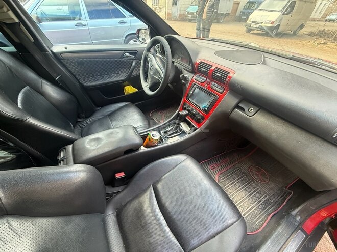 Mercedes C 230 2003, 250,000 km - 1.8 l - Qazax
