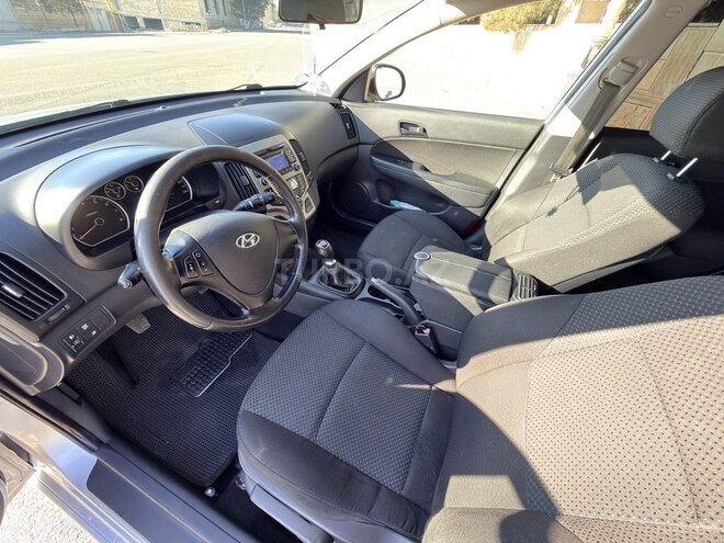 Hyundai i30 2010, 262,000 km - 1.4 l - Şamaxı
