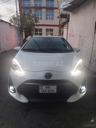 Toyota Aqua 2019, 128,200 km - 1.5 l - Bakı