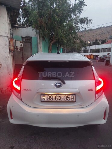 Toyota Aqua 2019, 128,200 km - 1.5 l - Bakı