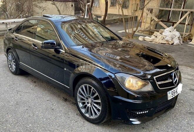 Mercedes C 300 4MATIC 2011, 224,500 km - 3.0 l - Ağsu