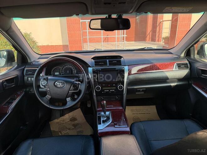 Toyota Camry-3