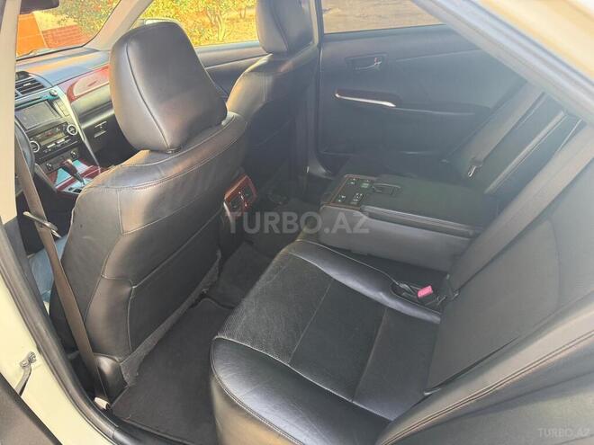 Toyota Camry-4